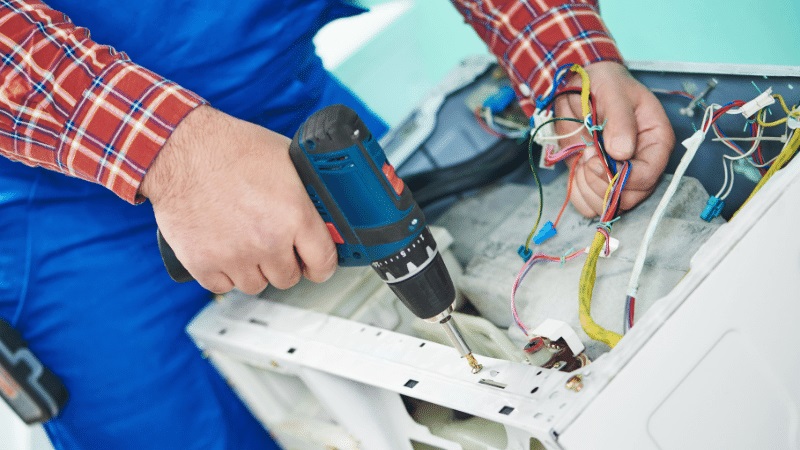 Selendi Fondital Fondital çamaşır makinesi kart tamiri – Su almama arızası orijinal parça ile giderildi. - Teknik servis örneği